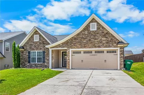 2957 Grassy Knoll Cir, Thomasville, NC 27360