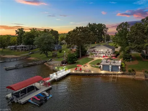 643 Lake Dr, Lexington, NC 27292