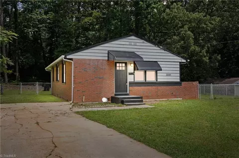 3005 Carr Ct, Winston Salem, NC 27105