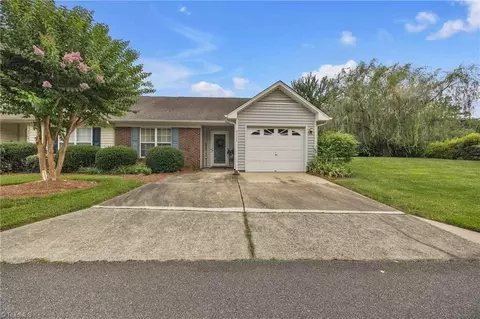 3111 High Bridge Cir, Jamestown, NC 27282