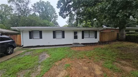 4225 Kildare Dr, Greensboro, NC 27405