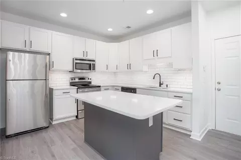 4455 Brassfield Dr #304, Winston Salem, NC 27105