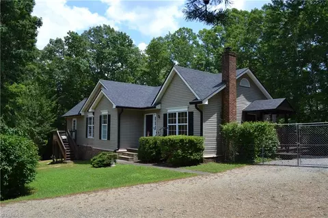 3228 Sheppard Mill Rd, Sandy Ridge, NC 27046