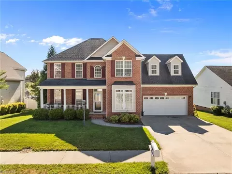 2537 Brook Stone Dr, Clemmons, NC 27012