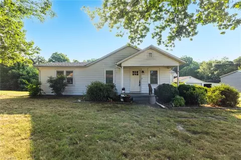 290 Lake St, Linwood, NC 27299