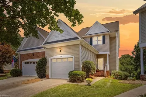 509 Sherwood Hills Dr, Winston Salem, NC 27104