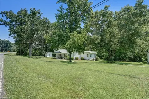 271 Curry Rd, High Point, NC 27265 photo 22