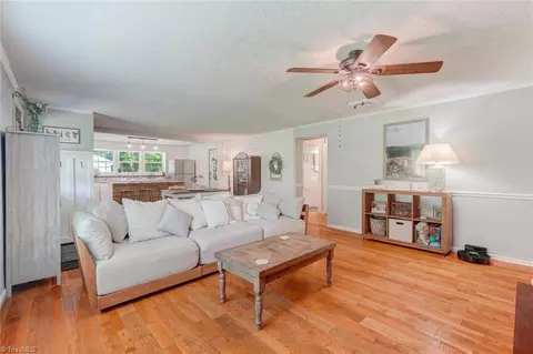 271 Curry Rd, High Point, NC 27265 photo 6