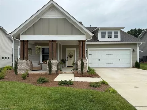 1668 Ashmead Ln, Clemmons, NC 27012