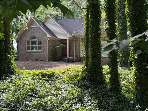 1711 New Bedford Dr, Greensboro, NC 27410
