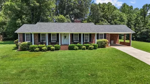 3145 Indian Springs Rd, Asheboro, NC 27205