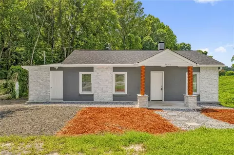 971 Willow St, Reidsville, NC 27320