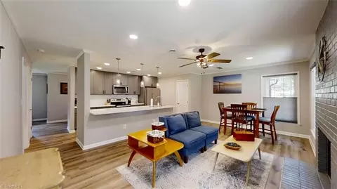 2527 Mount Salem Rd, Pfafftown, NC 27040