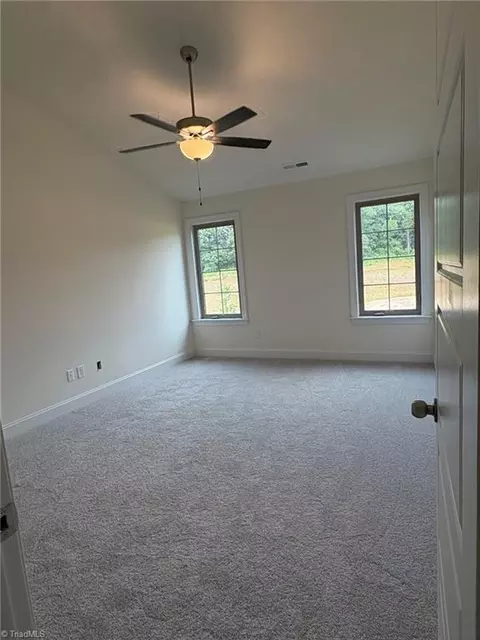4741 Willowstone Dr, High Point, NC 27265 photo 8