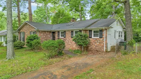 5524 Seacroft Rd, Charlotte, NC 28210