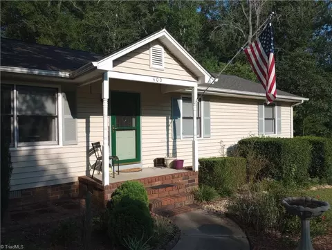 400 Wyrick St, Gibsonville, NC 27249