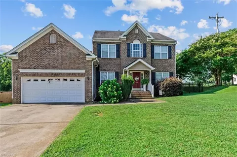 100 Oakmont Ln, King, NC 27021