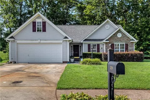 129 Dover Dr, King, NC 27021