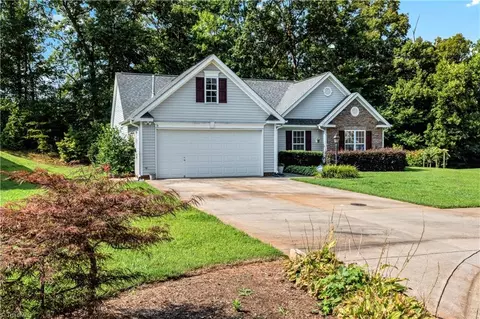 Exterior - 129 Dover Dr, King, NC 27021 photo 3 of 6