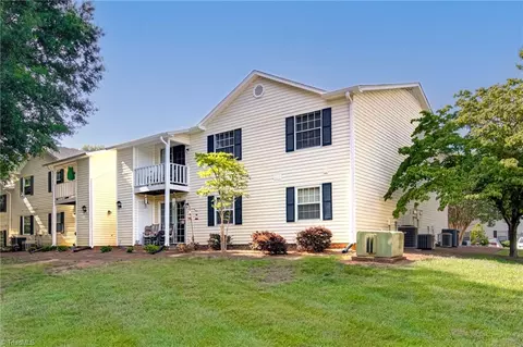 5643 Hornaday Rd #G, Greensboro, NC 27409