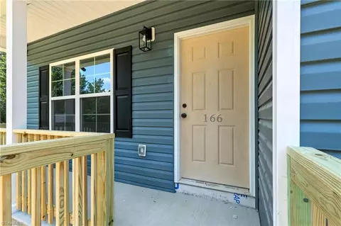 166 Cherry Ln, Clemmons, NC 27012 photo 2