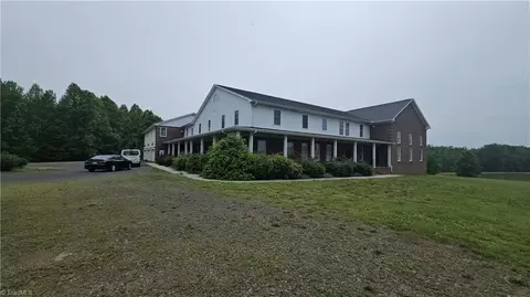 178 Slaydon Rd, Eden, NC 27288