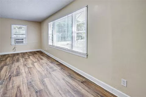 2408 Lexington Ave E, High Point, NC 27262 photo 4