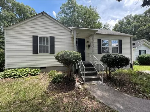 907 Logan St, Greensboro, NC 27406