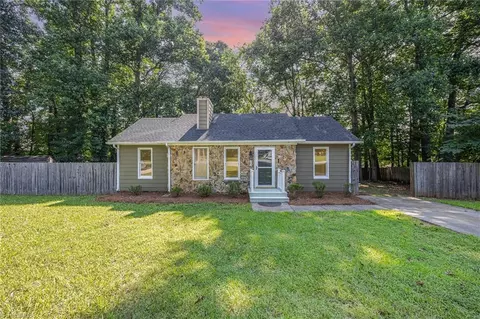 1302 Haverhill Dr, Greensboro, NC 27405
