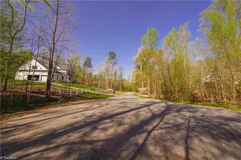 432 Big Tree Rd, High Point, NC 27265 photo 14