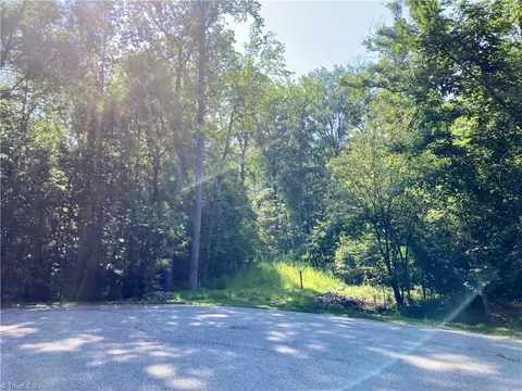 432 Big Tree Rd, High Point, NC 27265 photo 7