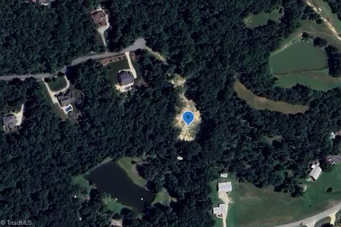 432 Big Tree Rd, High Point, NC 27265 photo 13
