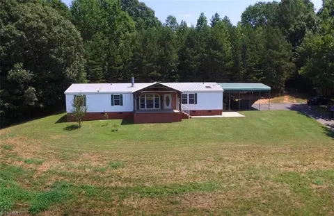 1924 Junction Rd, Mocksville, NC 27028