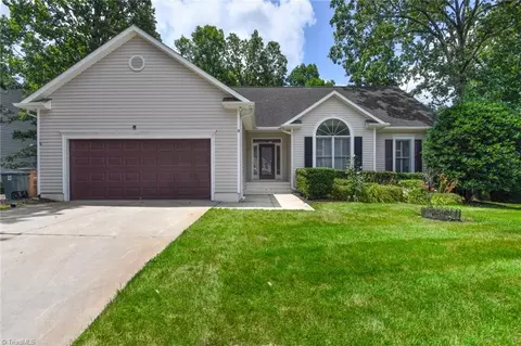 3 Bearkling Pl, Greensboro, NC 27407