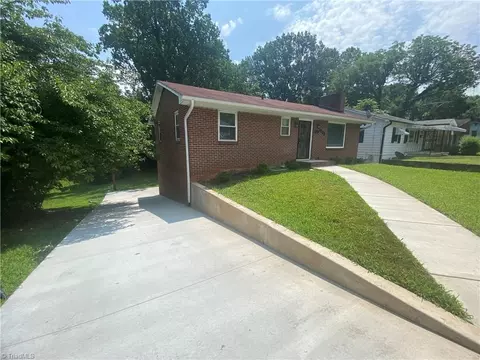 1709 Jackson Ave N, Winston Salem, NC 27105