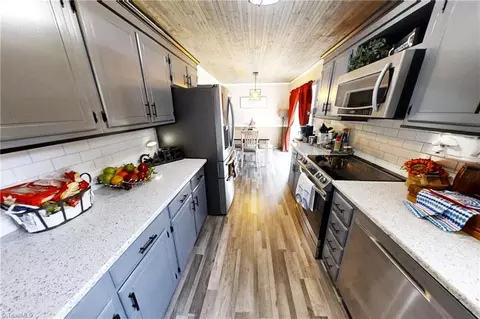 Kitchen - 4471 Virginia Dr, Trinity, NC 27370 photo 2 of 3