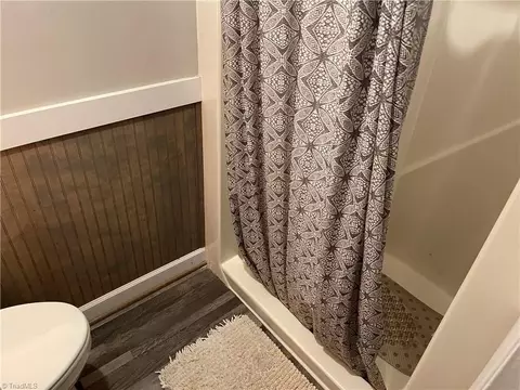 Bath - 4471 Virginia Dr, Trinity, NC 27370 photo 1 of 2