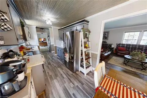 Entry Way - 4471 Virginia Dr, Trinity, NC 27370 photo 1 of 3