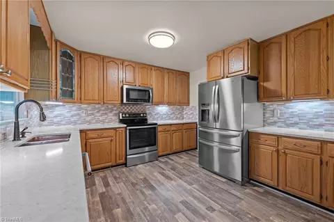 4006 Windspray Loop, Summerfield, NC 27358 photo 12
