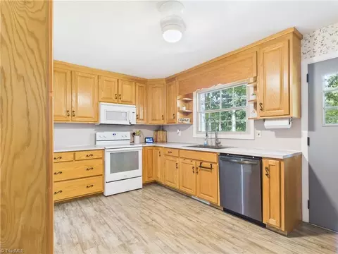 3196 Forest Dr, Randleman, NC 27317 photo 21