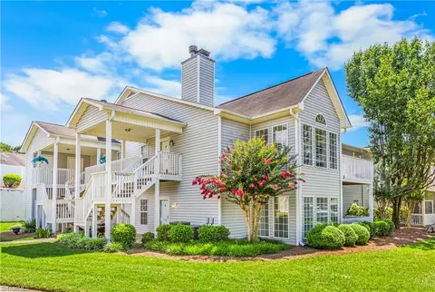 7402 Riverview Knoll Ct, Clemmons, NC 27012