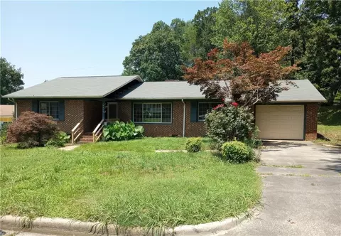 2112 Holland Ave, Burlington, NC 27217