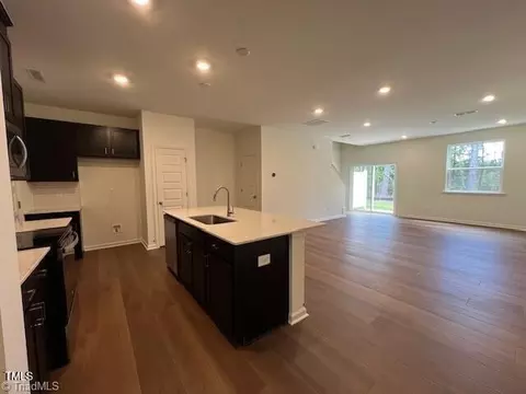 144 Parker Ln, Mebane, NC 27302