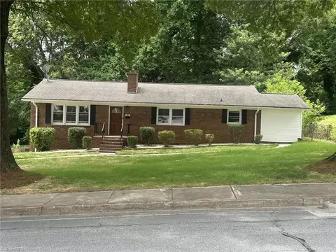 1200 Lockland Ave, Winston Salem, NC 27103