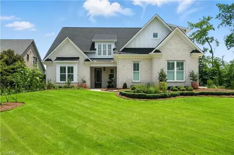 5834 Zinfandel St, Winston Salem, NC 27106