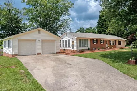 1502 Shoals Rd, Pinnacle, NC 27043
