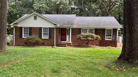 3724 Frazier Rd, Greensboro, NC 27407