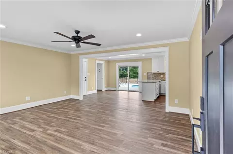 893 Chief Thomas Rd, Harmony, NC 28634 photo 4