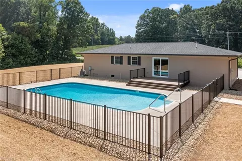 893 Chief Thomas Rd, Harmony, NC 28634 photo 32