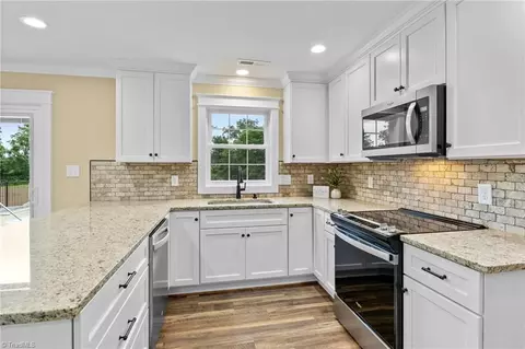 893 Chief Thomas Rd, Harmony, NC 28634 photo 11